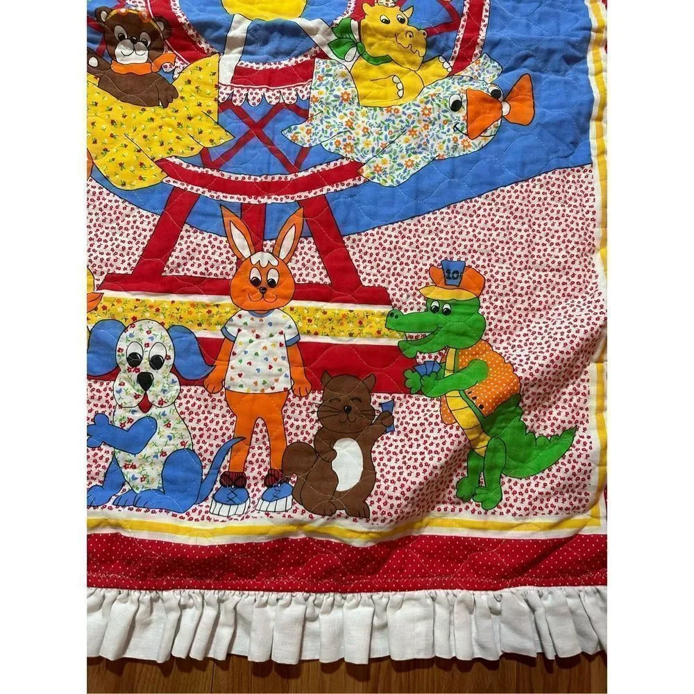 VINTAGE 1980s Pre-printed baby quilt topper animal‎ print 35x44